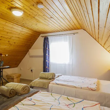 Dom wakacyjny Annemarie By Interhome Balatonalmádi